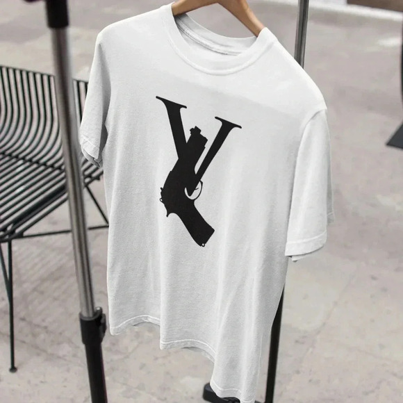 Unisex Luxury Gun Tshirt Brand New Short Sleeve White Handgun Shoot Mens Womens - Picture 2 of 2
